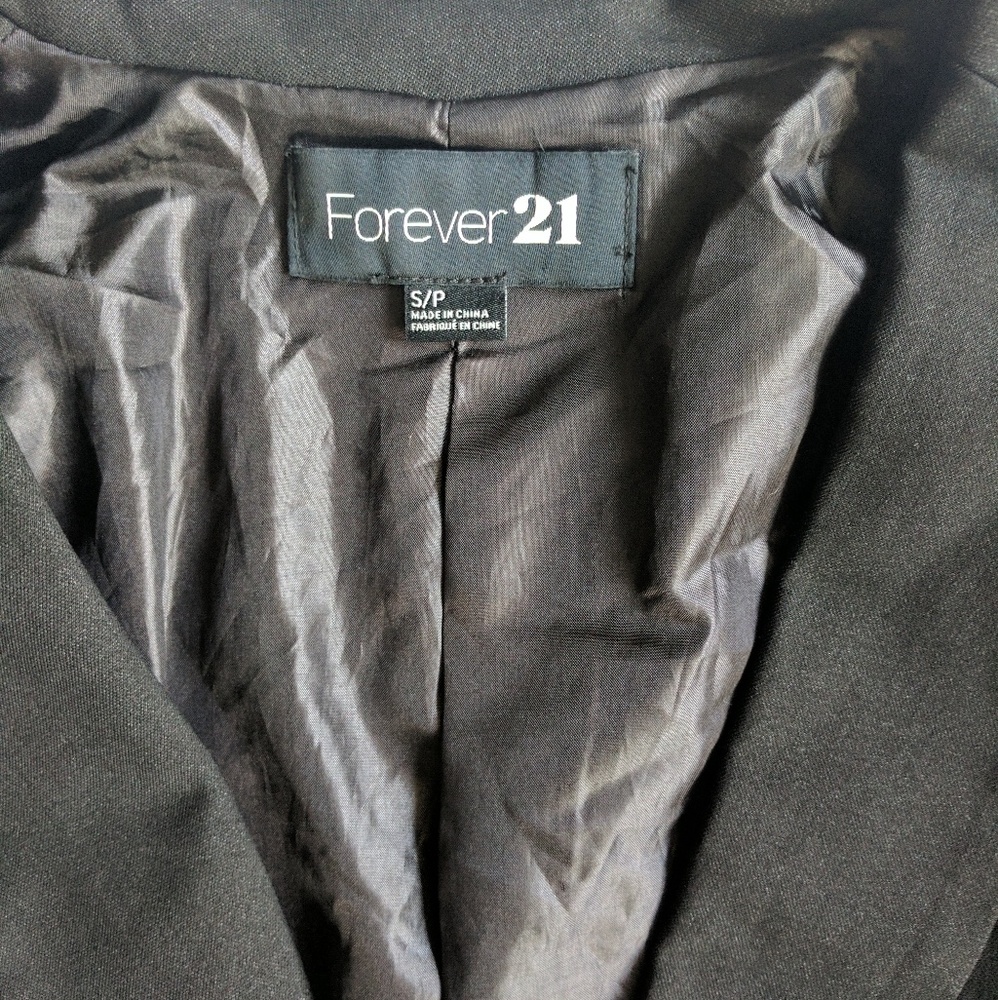 Forever 21 Black Blazer - Picture 4 of 6