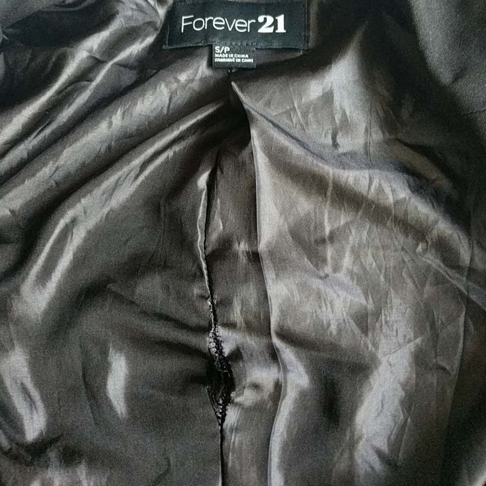Forever 21 Black Blazer - Picture 6 of 6