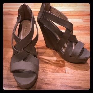 Chinese Laundry Beige Wedges