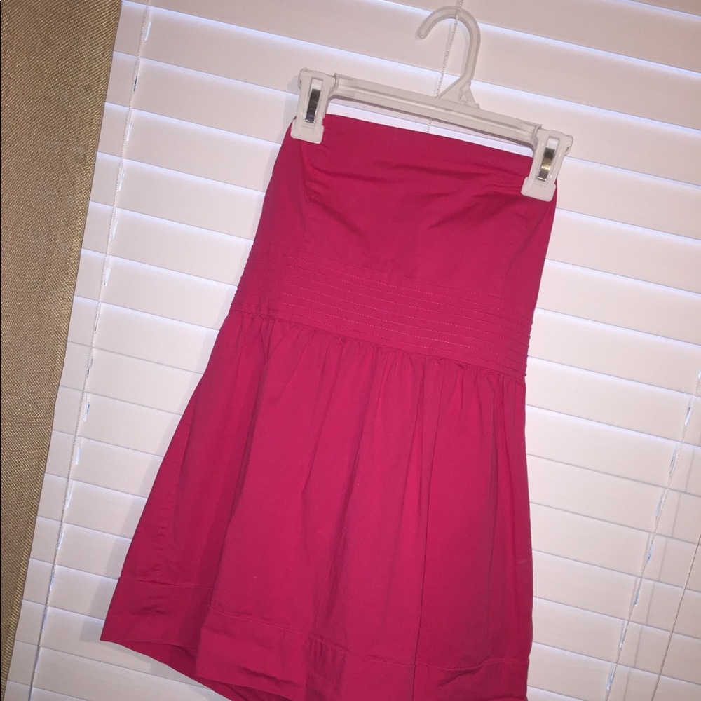 Tube/strapless top