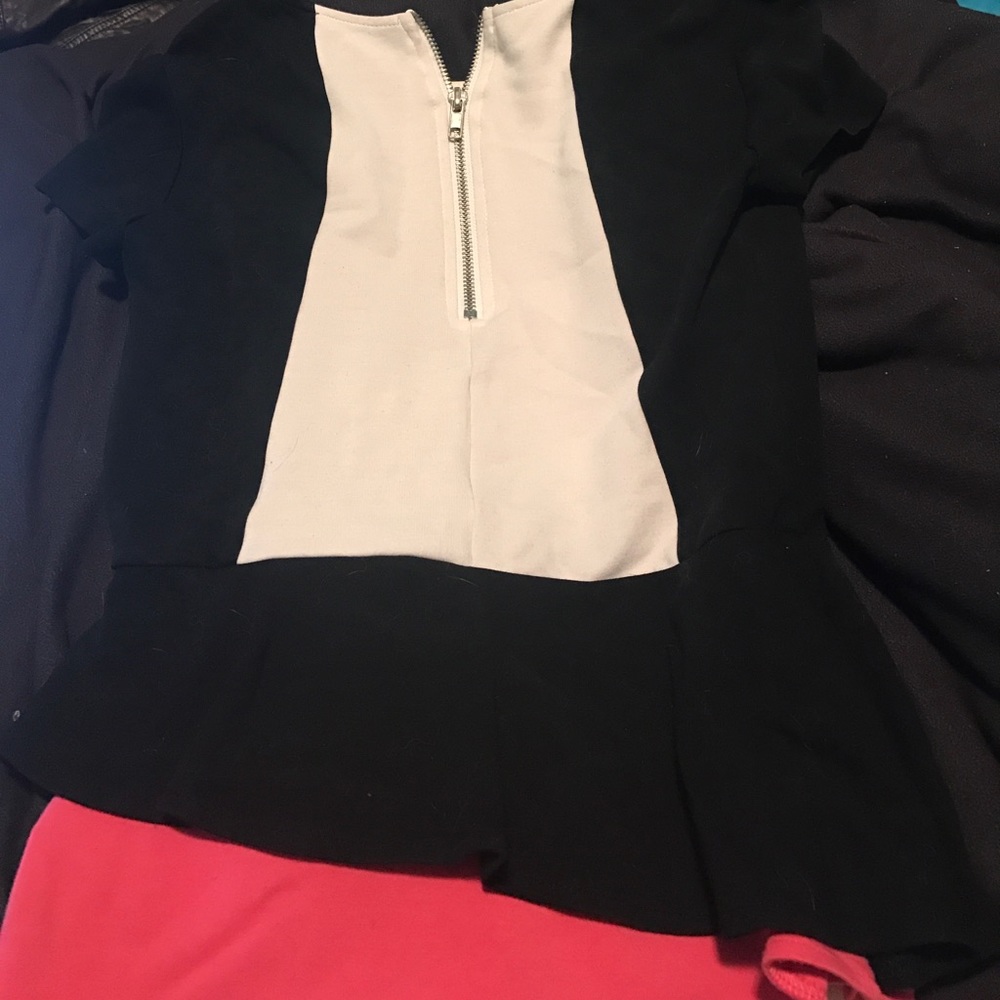 Asymmetrical Color Block Bebe Top - image 3