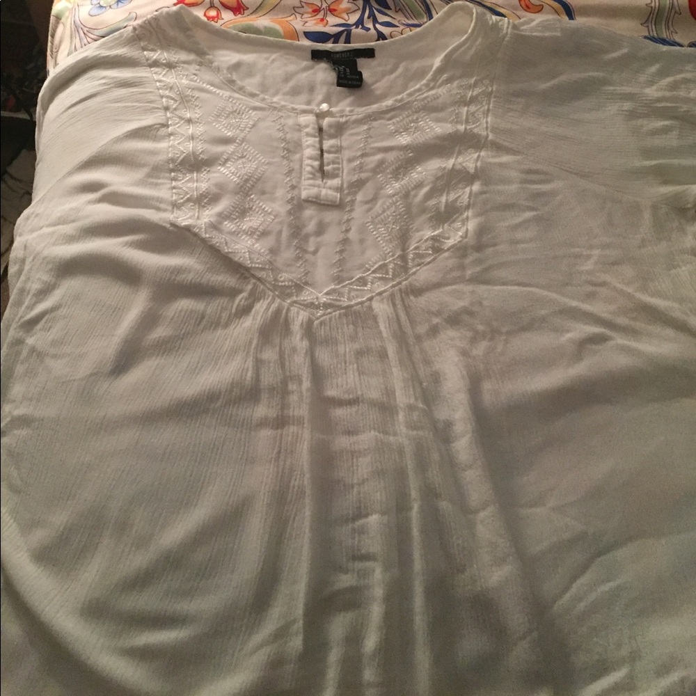 Nice white blouse 🌟