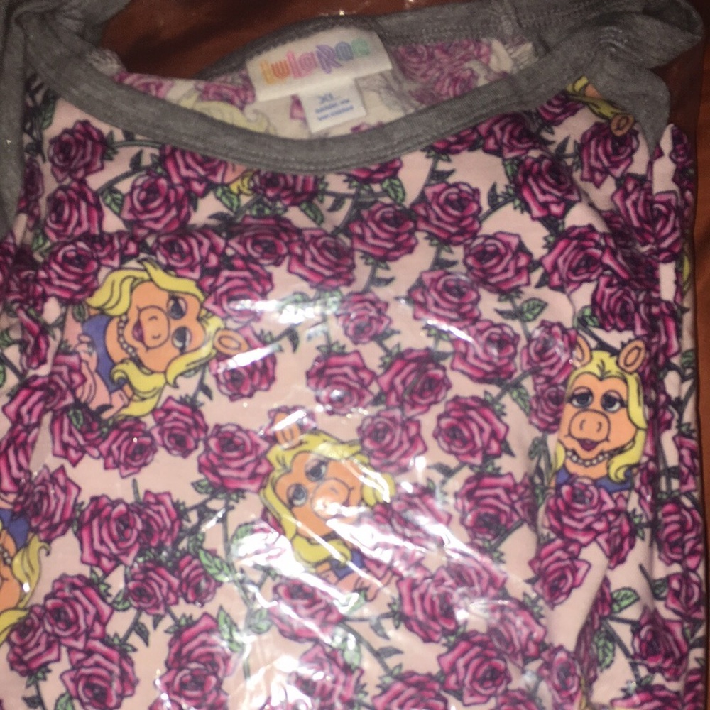 Sold** lularoe xl Randy Disney miss piggy