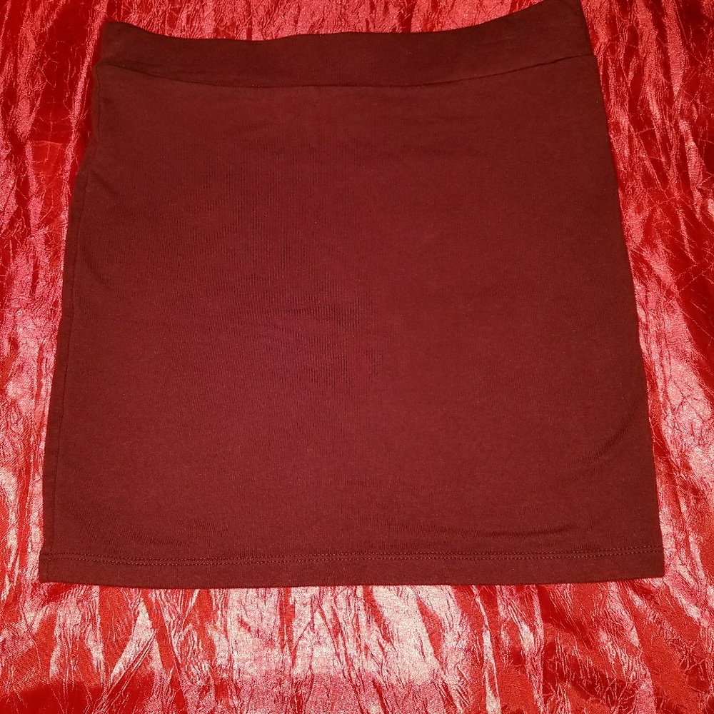 Mini skirts - Picture 4 of 6