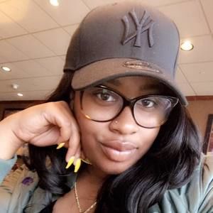 Meet your Posher, Shanequa