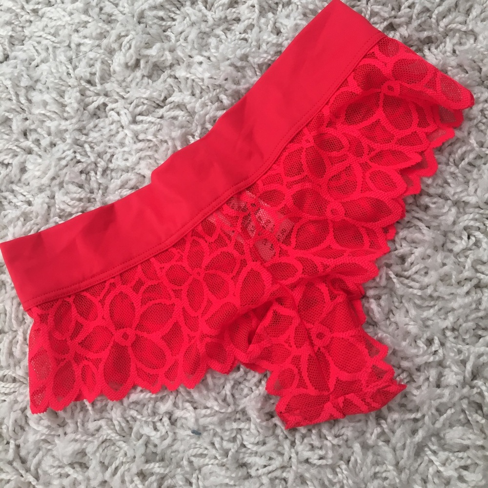 NWT PINK LACEY CHEEKSTER