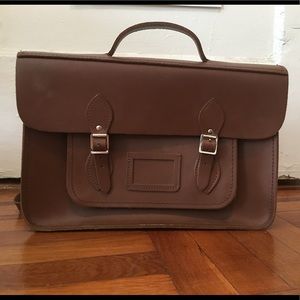 15" Classic Batchel in Brown Leather