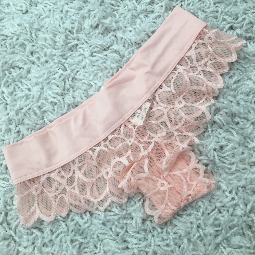 NWT PINK LACEY CHEEKSTER