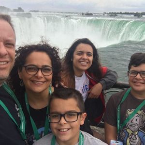 Meet your Posher, Carolina