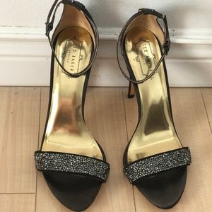 Ted Baker pumps. Never worn 🔥