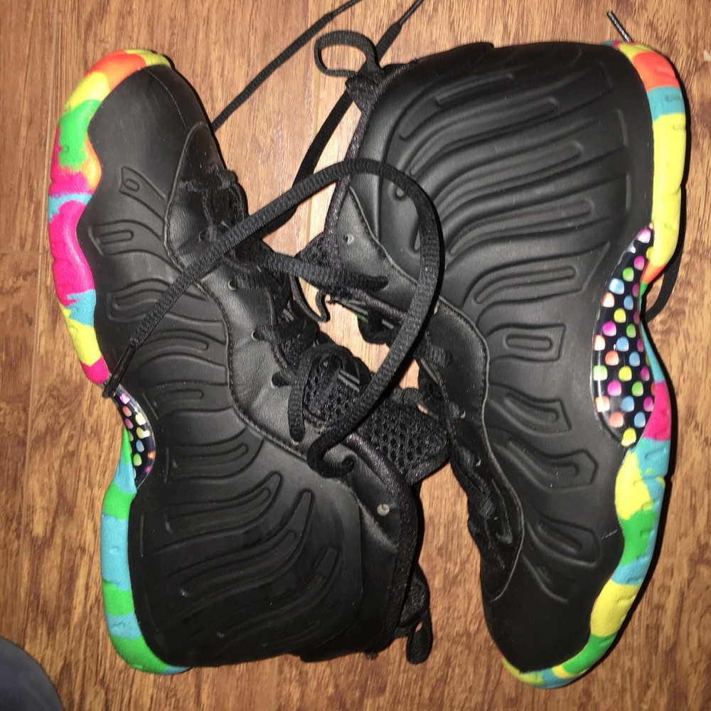 Limited Edition Fruity Pebbles 4 converts to 6