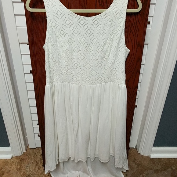 White Summer Dress - Picture 5 of 5