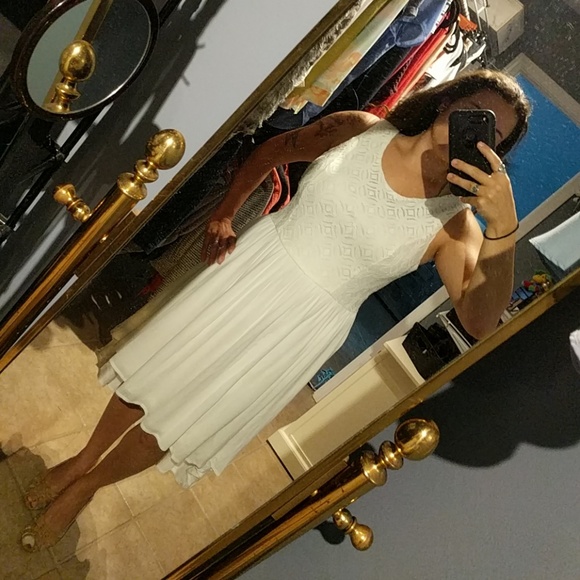 White Summer Dress - Picture 4 of 5