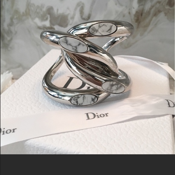 💯 Auth Dior "DIOROSPHERE" cuff bracelet - Picture 2 of 7