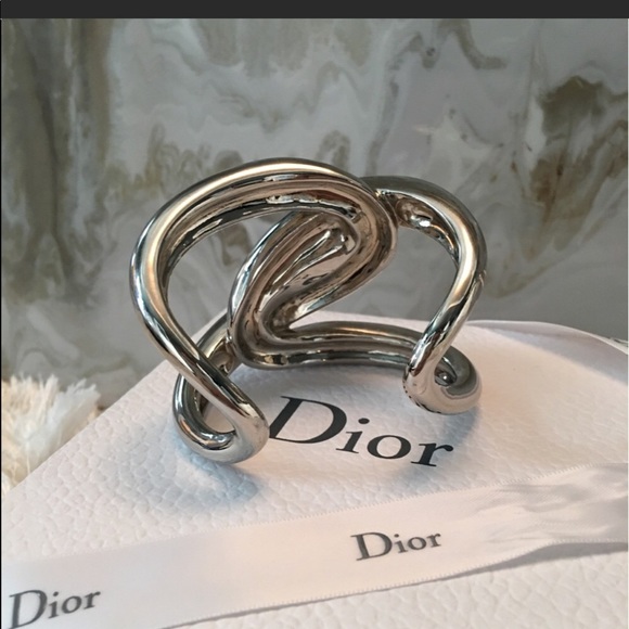 💯 Auth Dior "DIOROSPHERE" cuff bracelet - Picture 5 of 7