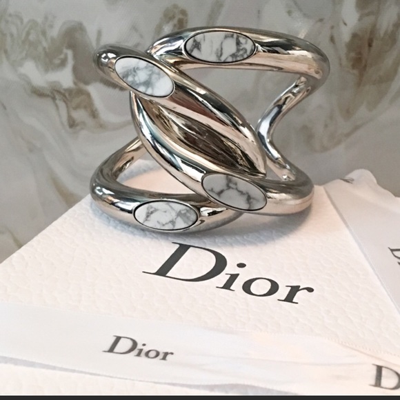 💯 Auth Dior "DIOROSPHERE" cuff bracelet - Picture 7 of 7