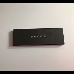 Becca ombré nudes eye palette