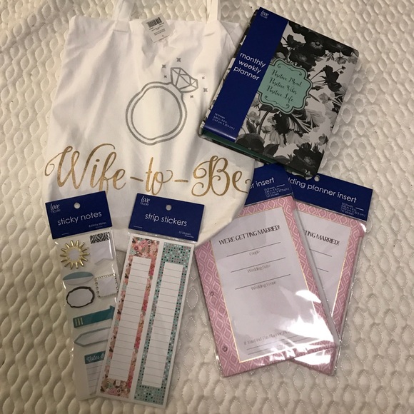 Other - ⭐️final price drop⭐️ New with tags Bridal gift