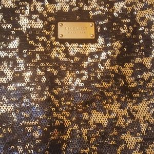 Meet your Posher, Simone