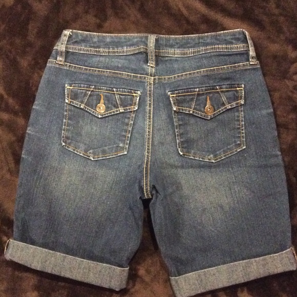 Denim Bermuda shorts! - Picture 2 of 5