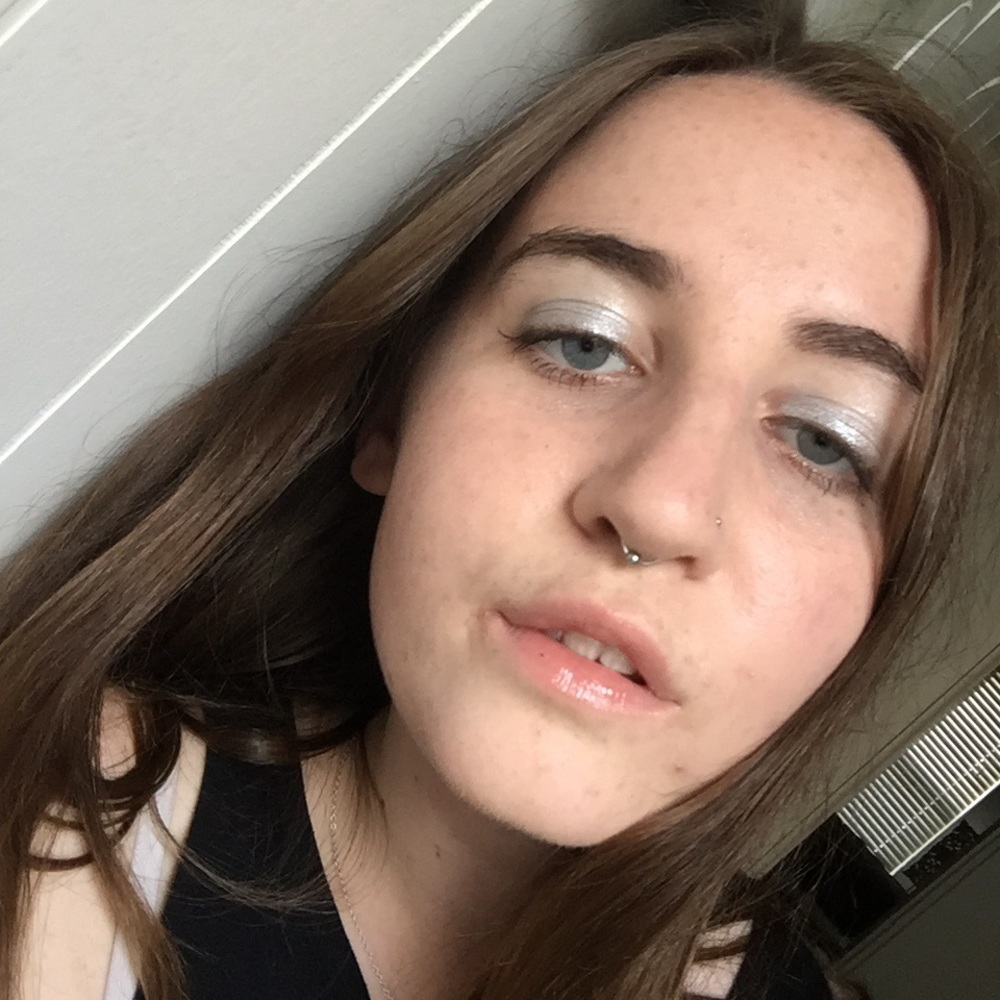 Meet your Posher, Liv