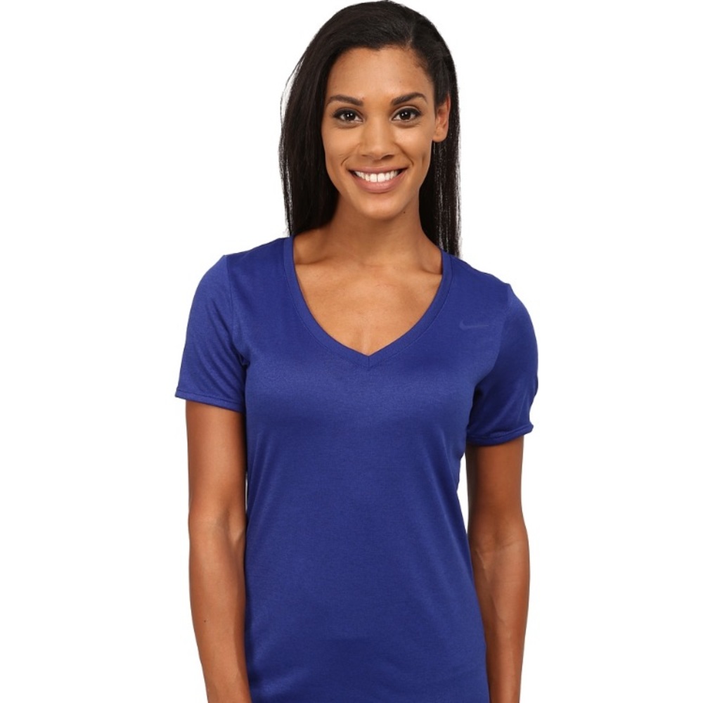 NIKE Women's Athletic Cut Tee
