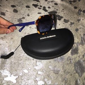 Dolce & Gabbana Aviator sunglasses