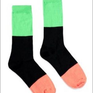 Color blocked crew socks