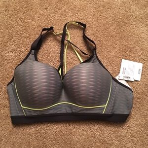 NEW Victoria's Secret Incredible Sports Bra 38C