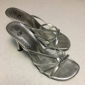 Size 5 1/2 silver heels
