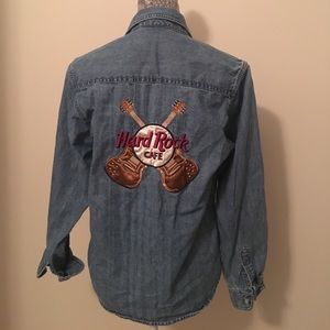 Collectors !!! Hard Rock Cafe Las Vegas jean shirt