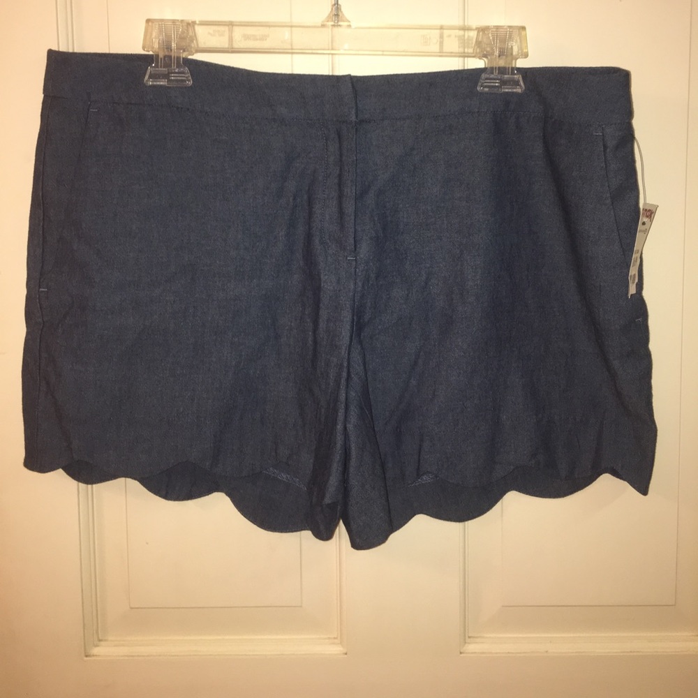 NWT Willi Smith Scalloped Shorts