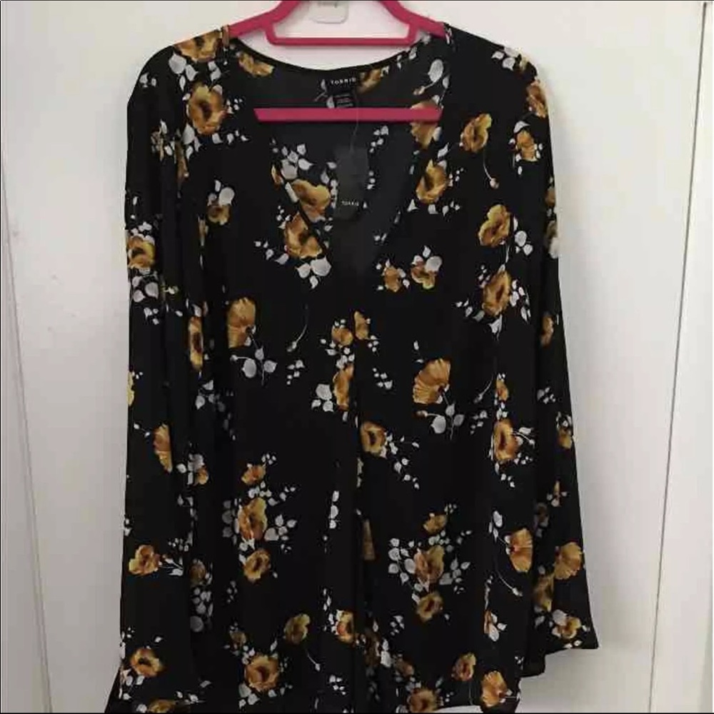 Torrid Bell sleeve top