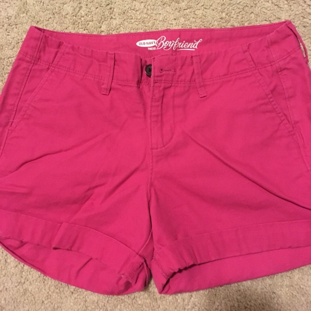 Old navy magenta pink shorts!