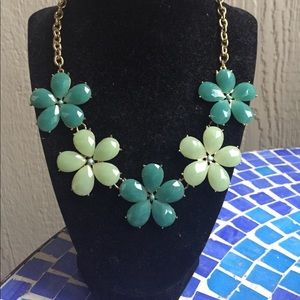 🌺Teal and green spring necklace🌺