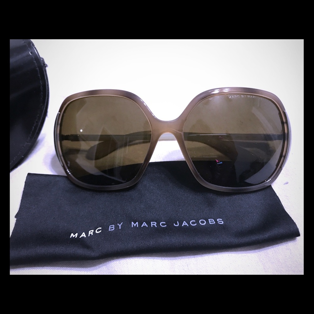 Marc By Marc Jacobs sunglasses! 😎