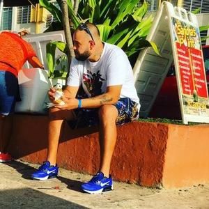 Meet your Posher, Christian