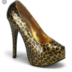 Bordello Teeze-37 gold glitter cheetah platform