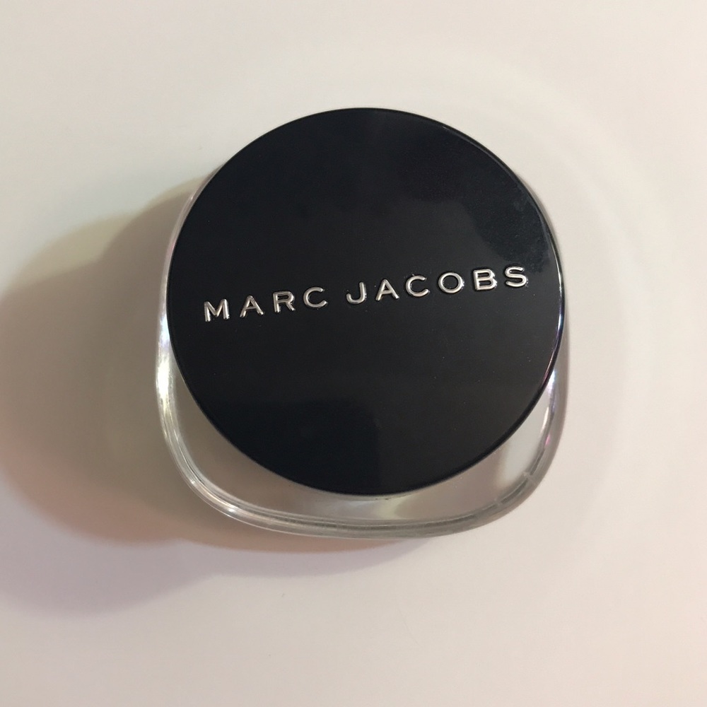 Marc jacobs remarcable concealer