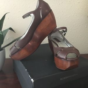 BCBG Numas shoes - Wood platform