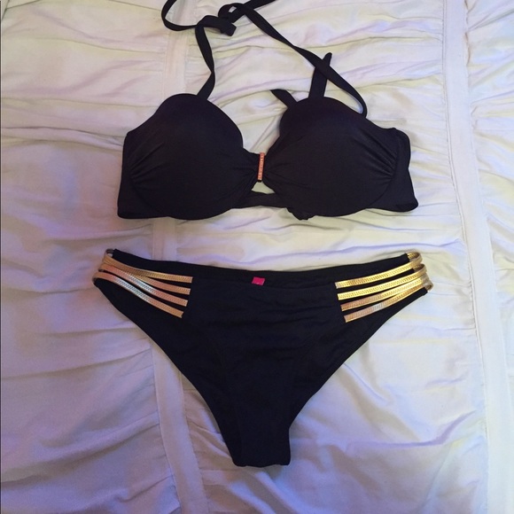 Victoria's Secret Other - Victoria's Secret swim top 34DD