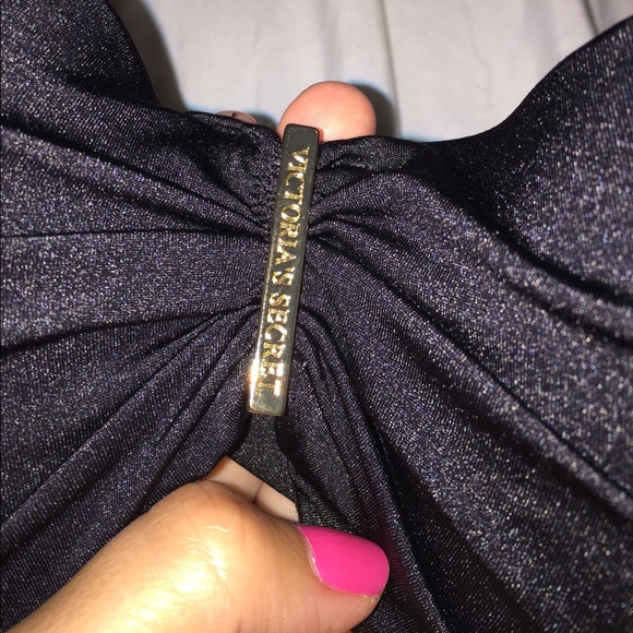 Victoria's Secret swim top 34DD - Picture 6 of 8