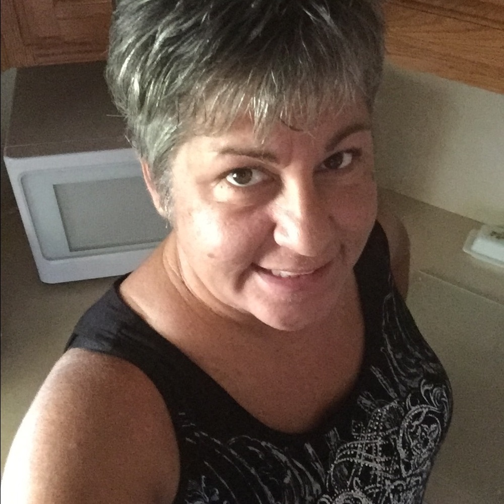 Meet your Posher, Rhonda