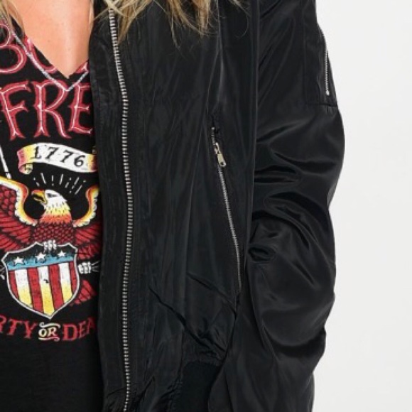 🔴MOVING SALE! LAST ONE! Black Bomber Jacket - Picture 4 of 7