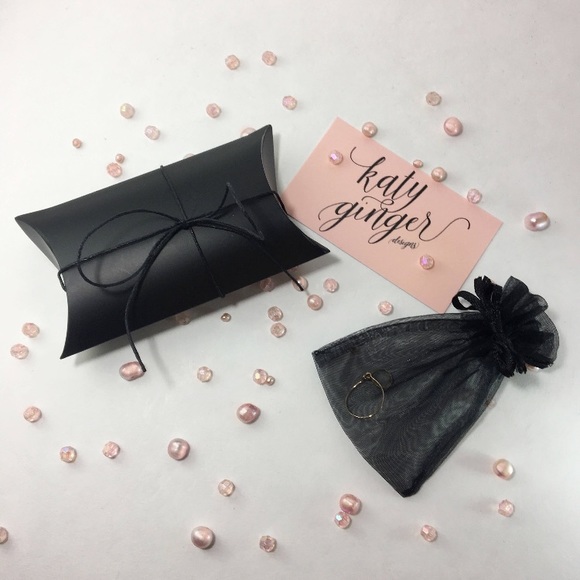 KATY GINGER DESIGNS Diamond Ring - Picture 6 of 7