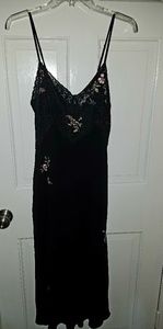 Oscar de la Renta embroidered black night gown