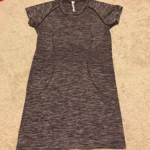 LuLuLemon Athletic Top Size 2