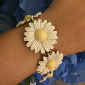 🌼Daisy bracelet🌼