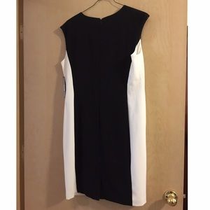 Black and White Sleeveless Sheath Dress