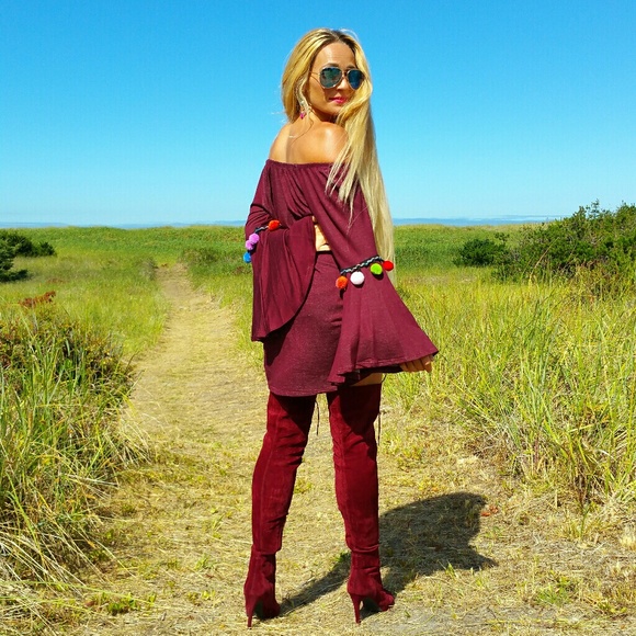 Wine tunic top with pom pom! - Picture 4 of 4